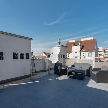 Grosse Terrasse, Klimaanlage Und U-Bahn Naehe Apartment Vienna Luaran gambar