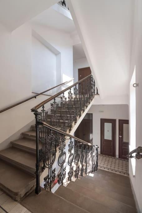 Grosse Terrasse, Klimaanlage Und U-Bahn Naehe Apartment Vienna Luaran gambar