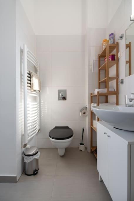 Grosse Terrasse, Klimaanlage Und U-Bahn Naehe Apartment Vienna Luaran gambar
