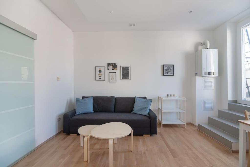 Grosse Terrasse, Klimaanlage Und U-Bahn Naehe Apartment Vienna Luaran gambar